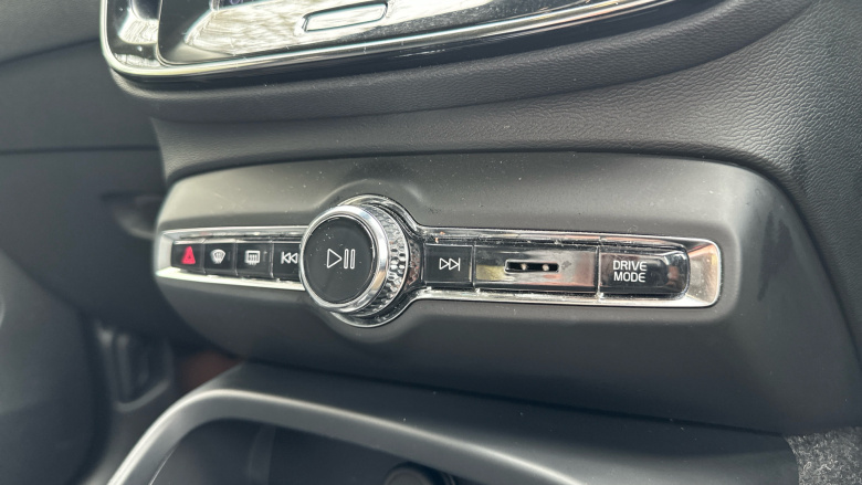 Volvo Xc40 1.5 T3 [163] Inscription 5dr Geartronic Petrol Estate